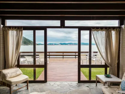 Transform Your Patio into a Nancy Meyers Movie Scene